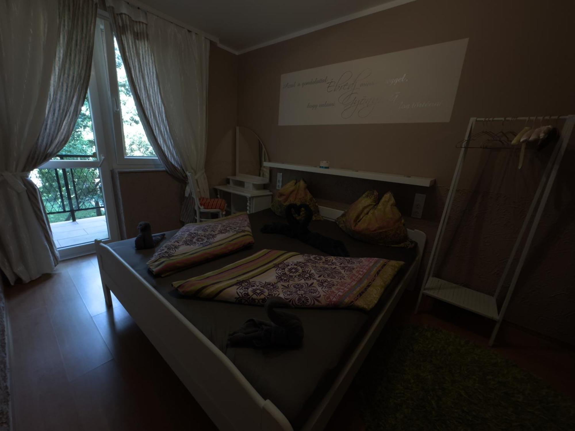Rozsa Apartman 2 Alsóörs Værelse billede